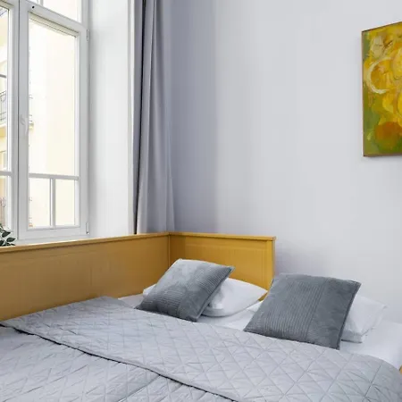 Lemon Drop Deluxe Praga Apartment *