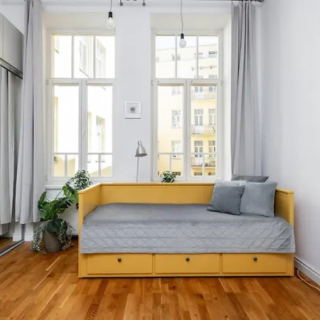 Lemon Drop Deluxe Praga Apartment *